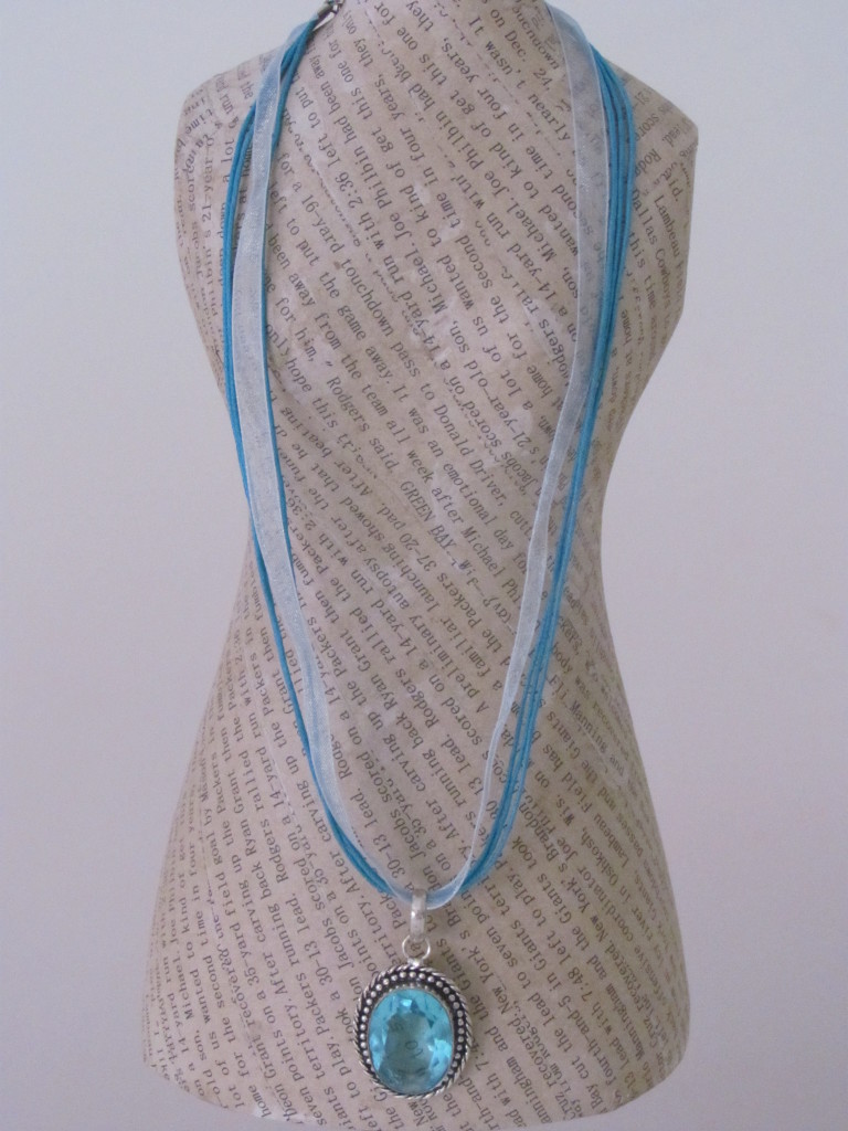 Organza necklace with blue quartz 7 www.portugalarts.com